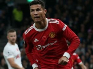 Berita bola: Cristiano Ronaldo menyebut Ralf Rangnick tak pantas melatih MU. Menyusul rencana MU akan membawa pelatih itu ke Old Trafford