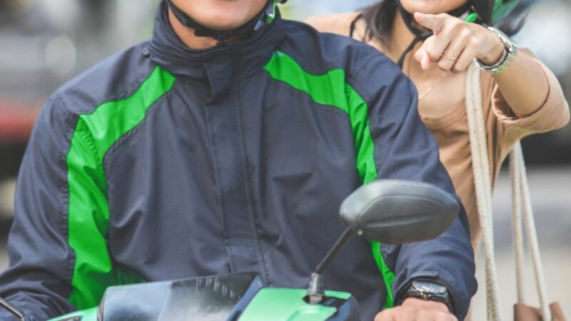 Berita terkini, terbaru, dan berita pilihan hari ini: Driver ojol ini dapat rating 1 dari customer hanya karena gunakan panggilan mbak.