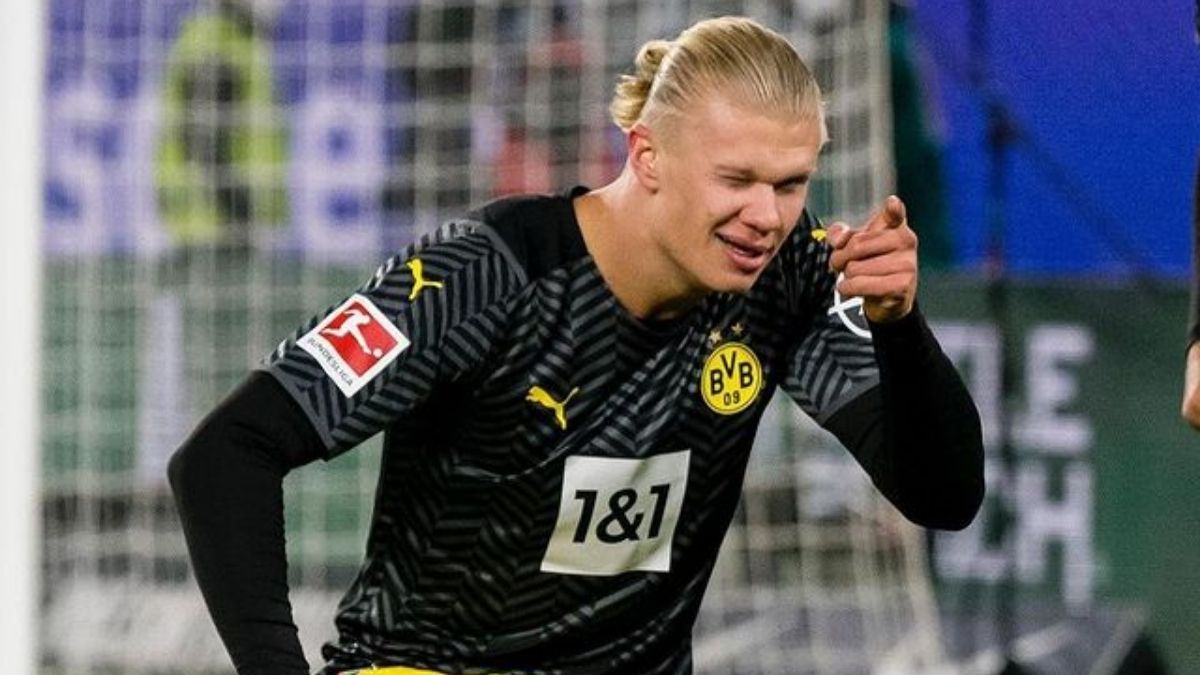 Berita bola: Striker muda Borussia Dortmud yang tengah naik daun, Erling Haaland, dinilai akan menjadi striker terbaik di dunia.