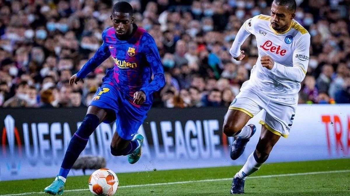 Berita bola: Penyerang anyar Barcelona Aubameyang meyakinkan rekannya Masour Ousmane Dembélé agar bertahan di Camp Nou.