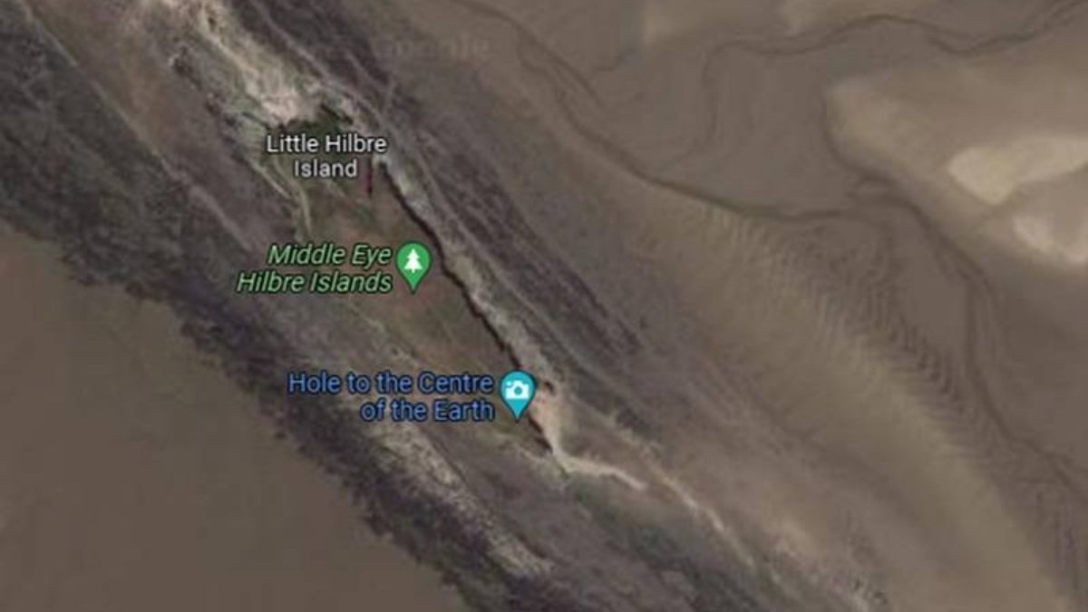 Berita viral: Seorang siswa berusia 12 tahun menemukan lubang ke pusat bumi ketika menjelajahi Google Maps di di Pulau Hilbre, Inggris.