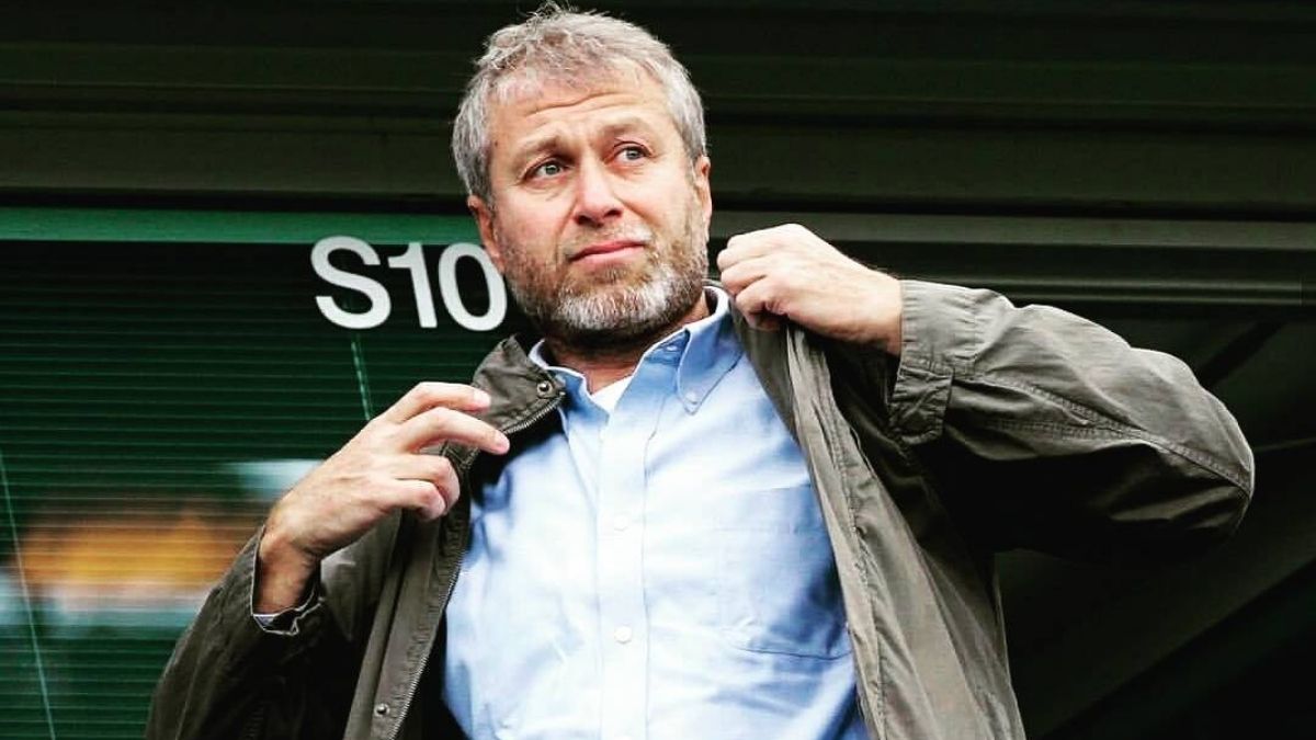 Berita bola: Perang antara Rusia dan Ukraina yang baru saja dimulai berimbas kepada klub sepak bola raksasa Inggris, Chelsea.