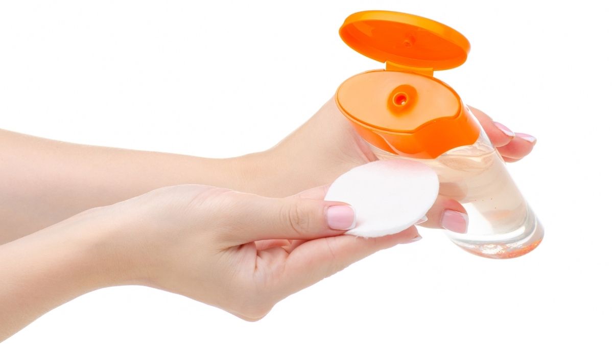 Tips terbaru: Ketahui Manfaat Lain Micellar Water Selain untuk Kulit Wajah
