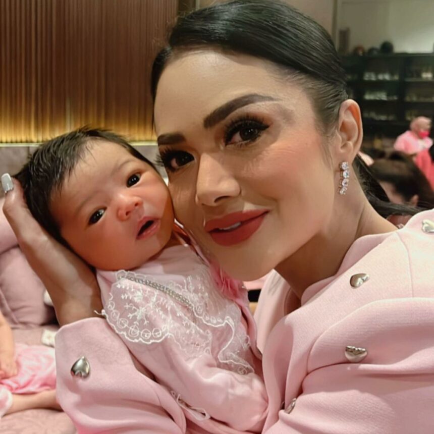 Berita artis: Akhirnya Atta Halilintar dan Aurel Hermansyah memberitahu warganet nama putri pertamanya adalah Ameena Hanna Nur Atta.