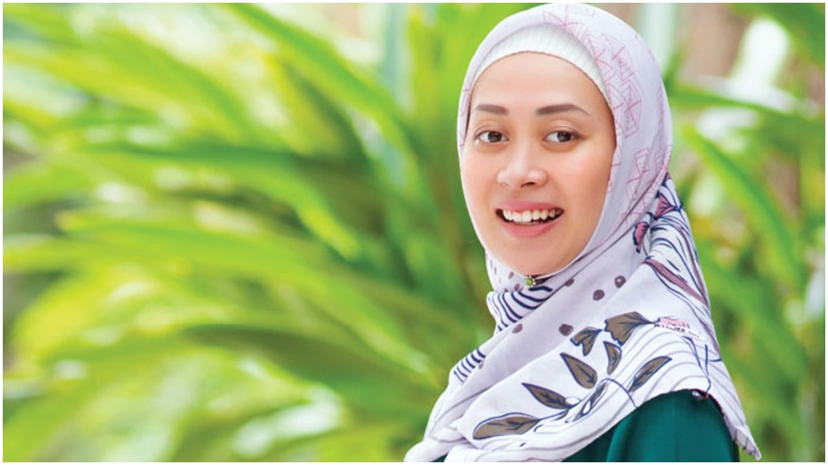 Berita terkini: Maria Febe, mantan pebulutangkis ini memutuskan untuk menjadi mualaf karena tersentuh dengan lantunan suara azan