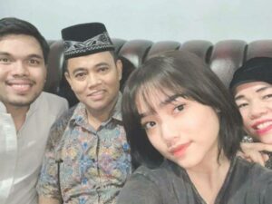 Berita artis: Thariq Halilintar sudah minta izin langsung dengan datangi Haji Faisal untuk mendekati dan berpacaran dengan Fuji.