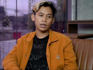 Berita terbaru : Anggut Prayitno si raja pedas kini jadi conten creator berpenghasilan Rp 25 juta per minggu, dulu jadi security dan kuli bangunan.