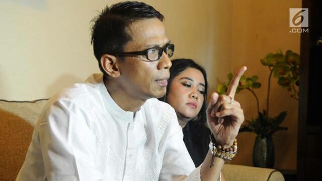 Berita artis, selebriti, dan hot gosip artis terbaru hari ini: Rencana pemindahan makam Vanessa Angel tuai beragam reaksi dari netizen.