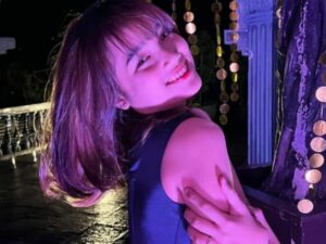 Berita artis: Fuji mengunggah foto dirinya yang baru saja disamperin oleh sang kekasih Thariq Halilintar, Kamis 24 Februai 2022.
