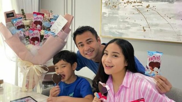 Berita artis: Sukses besar, akun Instagram Raffi Ahmad tembus 60 juta followers, jadi salah satu yang terbesar yang pernah ada di Asia.