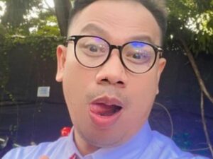 Berita artis : Vicky Prasetyo bongkar perselingkuhan mantan istrinya Kalina Oktarani dengan seorang actor muda.