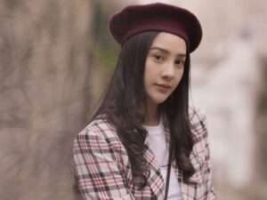 Berita artis: Saat ditanya apakah ingin balikan dengan mantan atau lebih memilih punya pacar baru, inilah jawaban selebgram Anya Geraldine.