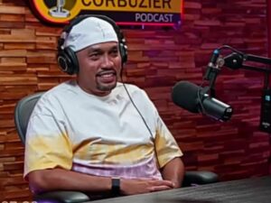 Berita artis: Sahroni dikerjai jastip, ia tetap tenang dan hanya bisa berkata bahwa hidup memang seperti itu, Selasa 8 Maret 2022.