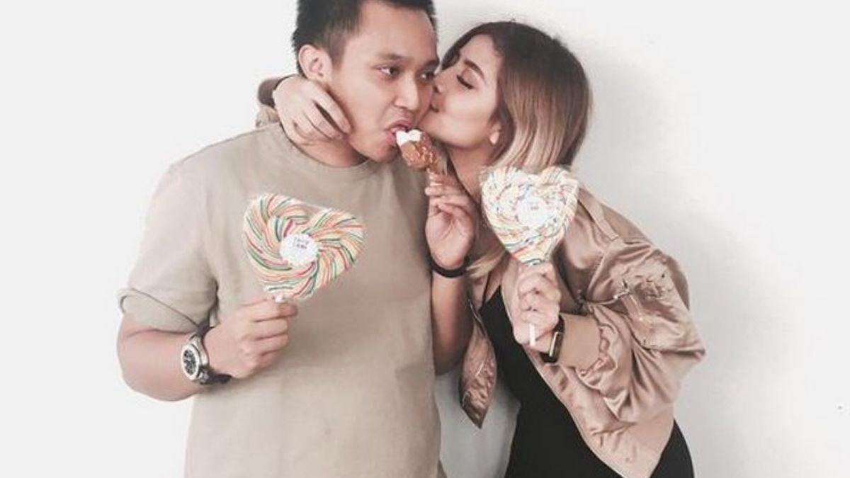 Peliknya Kisah Cinta Awkarin, Diporotin Gaga, Diselingkuhi Sabian dan Diprank Lamaran oleh Gangga 6 Lampiran Gambar
