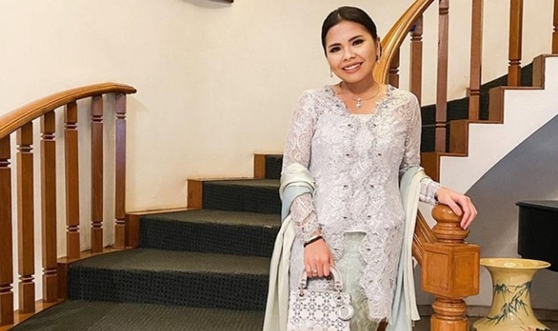 Berita terkini: Hotman Paris memberikan kabar putrinya Felicia Hutapea yang saat ini bergabung dengan kantor pengacara Inggris.