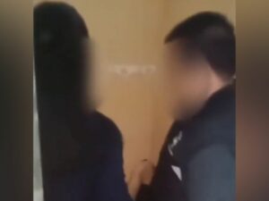 Berita terbaru: Oknum guru terciduk mesum di toilet musala di Kecamatan Jonggol, Kabupaten Bogor, Jawa Barat.