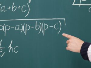 Berita viral: Seorang pembunuh menyelesaikan soal matematika rumit ketika menjalani hukuman di penjara, meski sebelumnya tidak pernah menyelesaikan sekolah.
