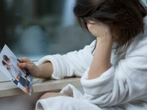 Tips terbaru: Tidak perlu risau bila putus cinta. Kamu bisa membuat mantan kamu menyesal. Berikut ini beberapa tips untuk buat mantan kamu menyesal.