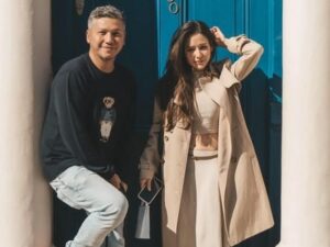 Berita artis: Gading Marten pamer foto dirinya bersama dengan seorang wanita berparas bule di akun Instagram pribadinya @gadiiing.