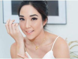 Berita artis: postingan terbaru Gisella Anastasia yang tengah melakukan workout challenge mengingatkan netizen pada kasus lamanya.