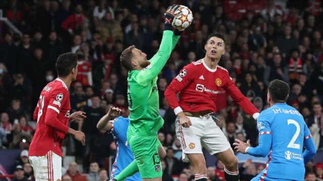 Cekricek.id - Raksasa Inggris Manchester United dipastikan akan puasa gelar lagi musim ini.