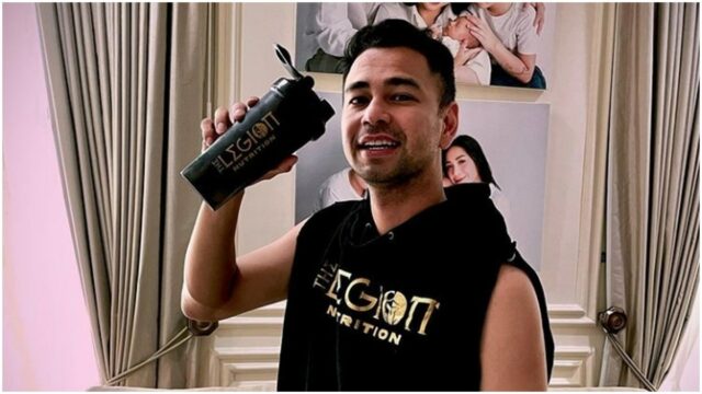 Berita artis: Raffi Ahmad mengunggah video percakapannya dengan mantan bintang panas asal Jepang yang bernama Maria Ozawa alias Miyabi.