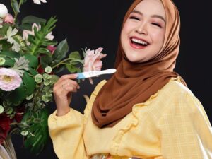 Berita artis: Ria Ricis baru go publik setelah hamil lima bula, ia pun menyampaikan ini alasan dirinya belum go publi selama ini.