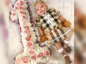 Berita artis: Baby Ameena berusia sebulan, Atta Halilintar posting foto gemes putri semata wayangnya.