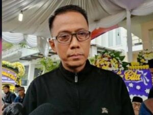 Berita artis: Ibarat menjilat ludah sendiri, kini Doddy Soedrajat justru unggah sebuah video saat berjoget tiktok, begini kata netizen.