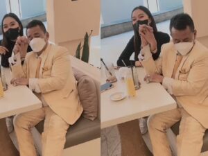 Berita artis: Hotman Paris ngopi bareng asiste pribadinya yang ke-16, mereka tak sungkan-sungkan saling berpegang tangan sambil menggelengkan kepala.