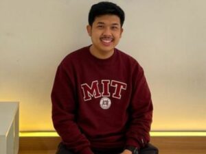 Berita artis: Kurang mampu dan sekolah di internasional, Jehian diajarkan sebuah pelajaran berharga oleh ibunya yang tak bisa dibeli dengan uang.