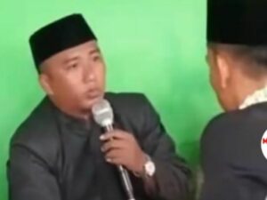 Berita terbaru: Pengantin pria ini melafalkan ijab kabl dengan nada tinggi seperti orang mau perang, videonya pun viral di media sosial.