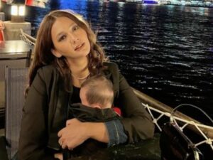 Paula Verhoeven akui lebih tegas dalam mendidik kedua anaknya, tetapi berusaha untuk tidak pernah melarang keinginan sang anak.