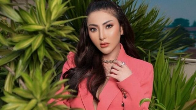 Berita artis: Ayu Aulia memiliki infeksi di saluran rahim dan terdapat kista ganas yang membuat rahimnya harus diangkat.