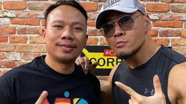 Berita artis: Vicky Prasetyo kembali menantang Deddy Corbuzier untuk adu tinju di atas ring, ia pun mengaku sudah pulih dari lukanya kemarin.