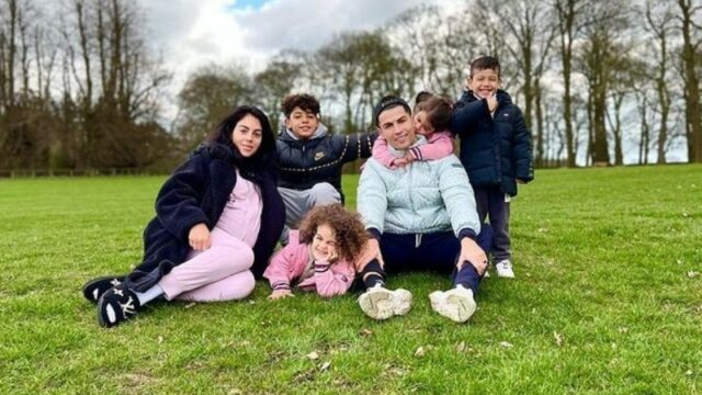 Cristiano Ronaldo Punya 6 Anak dari 3 Ibu Yang Berbeda