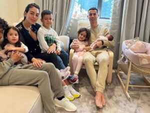 Ronaldo dan Georgina Mulai Move On Usai Kematian Bayi