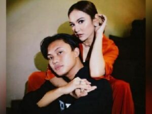 Berita artis: Mahalini ungkap juga ikut berpuasa layaknya sang pacar Rizky Febian sebagai seorang muslim wajib berpuasa.