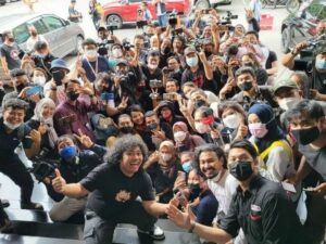 Berita artis: Marshel Widianto baru saja memenuhi panggilan dari pihak kepolisian sebagai saksi dalam kasus Dea OnlyFans, pada Kamis (7/4/2022).