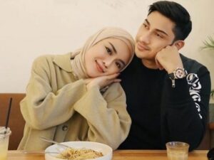Berita artis: Medina Zein telah melaporkan Lukman Azhari yang berstatus suaminya itu ke Polrestabes Bandung atas dugaan KDRT.