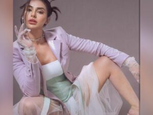 Berita artis: Nora Alexandra belum lama ini hebohkan warganet dengan unggahan foto ekstrem di akun Instagram pribadinya, Rabu (27/4/2022).