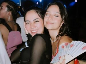 Berita artis: Artis Rachel Vennya memposting foto seksi, terlihat memakai sebuah tato di tangannya yang langsung jadi sorotan warganet.