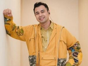 Berita artis: Raffi Ahmad menutupi gosip perselingkuhannya dengan mengunggah video kolaborasi Rans Entertaiment dengan Dio Living.