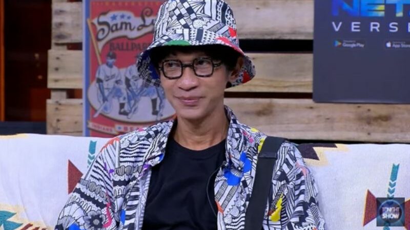 Berita artis: Ternyata ini dua alasan penting mengapa sekarang Aming sering berpenampilan seperti seorang perempuan.