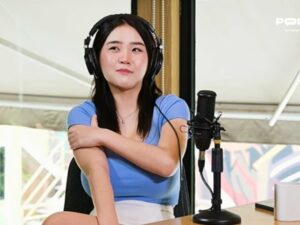 Berita artis: Youtuber gamers Anastasya Khosasih ceritakan alasan sering berpakaian seksi dimanapun karena kurang pede.