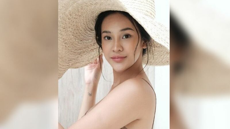Berita artis: Ternyata ini alasan Anya Geraldine akhirnya membeberkan hubungan asmaranya yang sempat backstreet selama setahun.