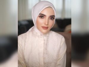 Berita artis: Lebaran tinggal menghitung hari, Ashanty diungkapkan kesedihan akan segera berpisah dengan bulan ramadhan.