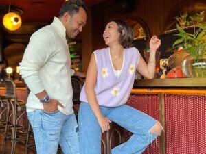 Berita artis: Gisella Anastasia mengunggah potret baru dirinya bersama dengan seorang pria, siapakah sosok pria yang bersama Gisel tersebut?