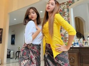 Berita artis: Begini penampilan cantik Lucinta Luna dan Fuji yang disebut sebagai wanita Korea dan Jepang peringati hari Kartini.