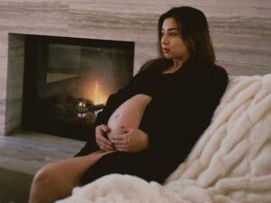 Berita Artis: Nikita Willy akhirnya melahirkan putra pertamanya di salah satu rumah sakit di Los Angeles Amerika Serikat
